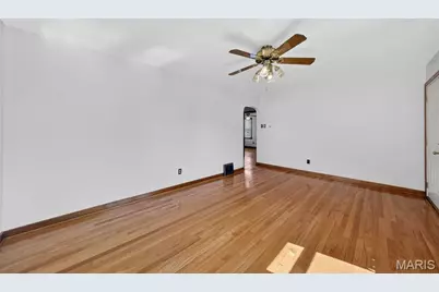 3909 Shackelford Road, Florissant, MO 63034 - Photo 10