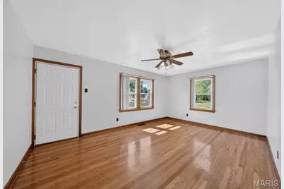 3909 Shackelford Road, Florissant, MO 63034 - Photo 12