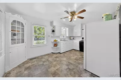 3909 Shackelford Road, Florissant, MO 63034 - Photo 18