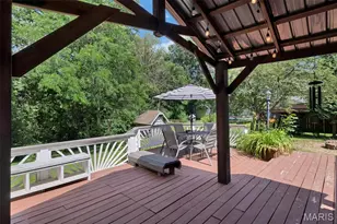 806 Hollyridge Dr, Ballwin, MO 63011 - Photo 38