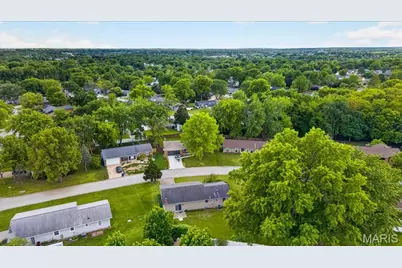 4 Glenview Drive, Saint Charles, MO 63304 - Photo 30