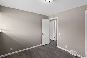 10251 Dacey Ct, Saint Louis, MO 63136 - Photo 8