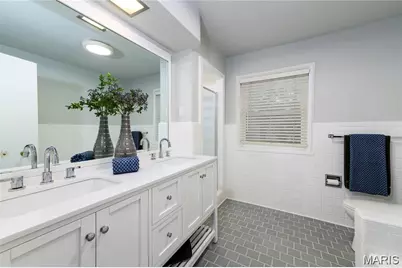18 Country Aire Drive, Saint Louis, MO 63131 - Photo 36