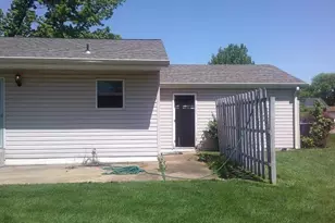 1972 Shoreham Dr, Florissant, MO 63033 - Photo 10