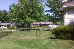 1972 Shoreham Dr, Florissant, MO 63033 - Photo 8