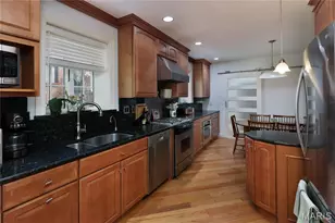 528 Midvale Ave, Saint Louis, MO 63130 - Photo 12