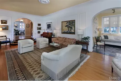 528 Midvale Avenue, Saint Louis, MO 63130 - Photo 6