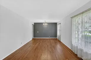 2940 Devonshire Dr, Florissant, MO 63033 - Photo 12