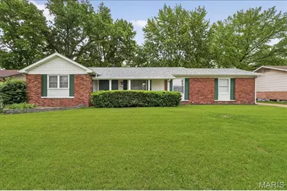 2940 Devonshire Drive, Florissant, MO 63033 - Photo 1