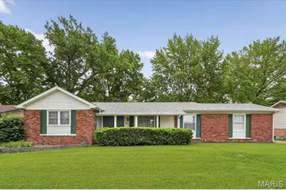 2940 Devonshire Drive, Florissant, MO 63033 - Photo 2
