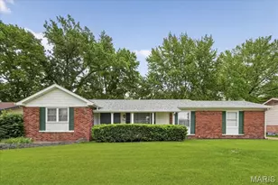 2940 Devonshire Dr, Florissant, MO 63033 - Photo 2
