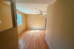 10165 Count Dr, Saint Louis, MO 63136 - Photo 4