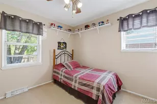 9540 Hale Dr, Affton, MO 63123 - Photo 16