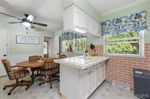 9540 Hale Dr, Affton, MO 63123 - Photo 10