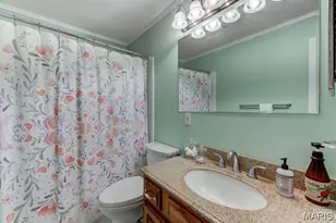 5593 Baronridge Dr, Saint Louis, MO 63129 - Photo 10