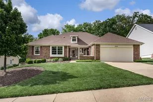 2359 Fairoyal Dr, Saint Louis, MO 63131 - Photo 1