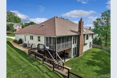 2359 Fairoyal Drive, Saint Louis, MO 63131 - Photo 6