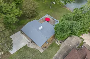 196 N Lake Dr, Hillsboro, MO 63050 - Photo 36