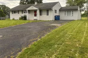 1020 Farmview Dr, Unincorporated, MO 63138 - Photo 2