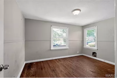 1924 Alert Drive, Saint Louis, MO 63114 - Photo 10