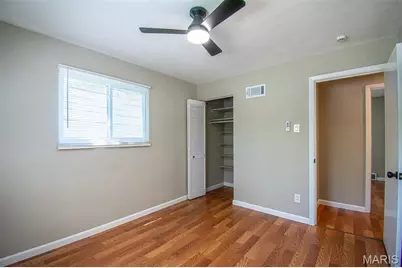 2087 Chambers Road, Saint Louis, MO 63136 - Photo 32