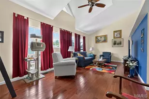 107 Cardinal Villas Dr, Saint Peters, MO 63376 - Photo 8