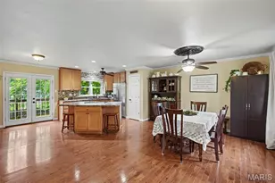 6 Cherrywood Ct, Saint Peters, MO 63376 - Photo 4