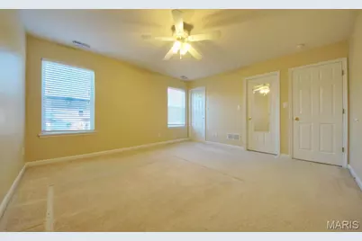 208 Waterside Crossing Ct, Saint Peters, MO 63376 - Photo 8