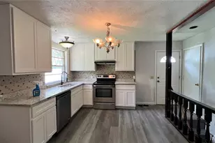12075 Nero Dr, Florissant, MO 63033 - Photo 4