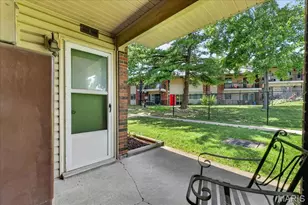 9929 Bunker Hill Dr, Saint Louis, MO 63123 - Photo 22