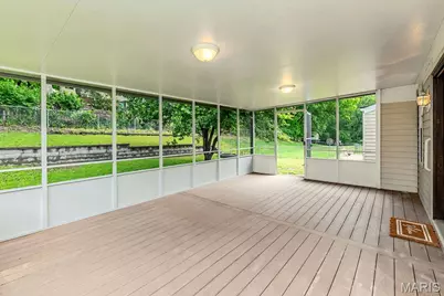4477 Roadside Lane, Saint Louis, MO 63128 - Photo 14