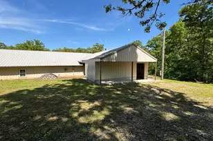 3892 Possum Hollow Rd, Bourbon, MO 65441 - Photo 30