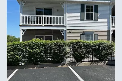 1112 Arbor Creek Drive #2D, Kirkwood, MO 63122 - Photo 2