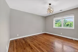 11447 Clayton Rd, Saint Louis, MO 63131 - Photo 14