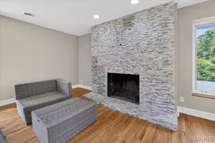 11447 Clayton Rd, Saint Louis, MO 63131 - Photo 6
