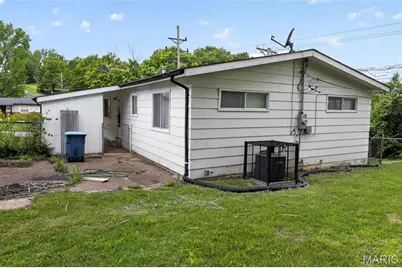 2587 Robley Drive, Saint Louis, MO 63136 - Photo 6