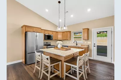 127 Stone Ledge Drive, Saint Clair, MO 63077 - Photo 10