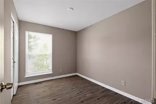12109 La Padera Ln, Saint Louis, MO 63033 - Photo 14
