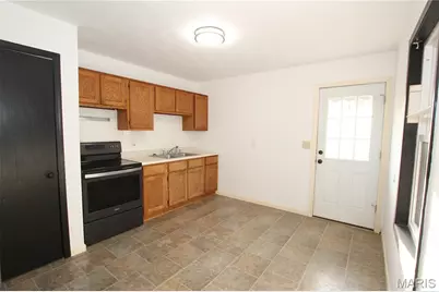 704 E Mortimer Street, New Florence, MO 63363 - Photo 2
