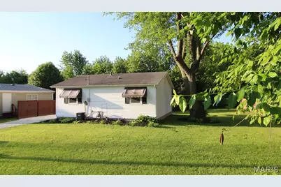 704 E Mortimer Street, New Florence, MO 63363 - Photo 1