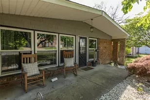 604 Maple St, Farmington, MO 63640 - Photo 2