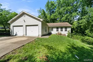 101 Gail Dr, Saint Peters, MO 63376 - Photo 1