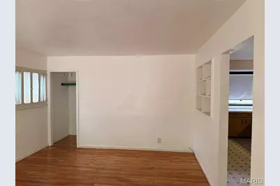 10436 Durness Drive, Saint Louis, MO 63137 - Photo 2