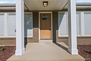 762 Ambois Dr, Creve Coeur, MO 63141 - Photo 4