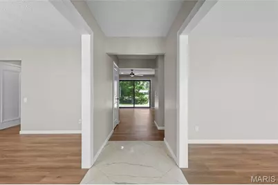 762 Ambois Drive, Creve Coeur, MO 63141 - Photo 8
