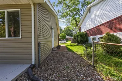 762 Ambois Drive, Creve Coeur, MO 63141 - Photo 68