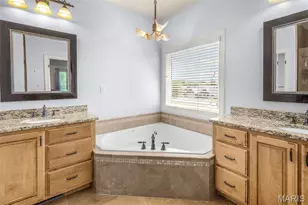1255 Timber Creek Dr, Cape Girardeau, MO 63701 - Photo 16