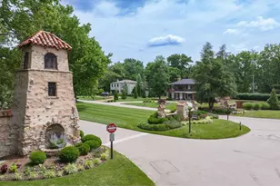 1 The Prado, Ladue, MO 63124 - Photo 1