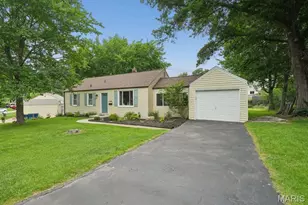 1008 Etherton Dr, Saint Louis, MO 63126 - Photo 24