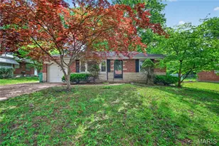 14 Forest Home Ct, Saint Louis, MO 63137 - Photo 1